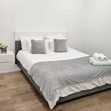 Apartamento T3 Em Lisboa/ Queluz Exteriör bild